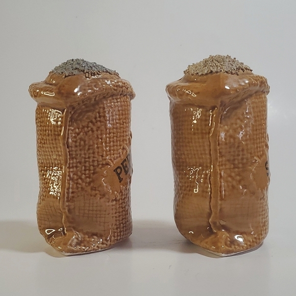 Salt & Pepper Vintage Ceramic Burlap Sack Shaker Set by "Our Own Import" Japan - Picture 4 of 10